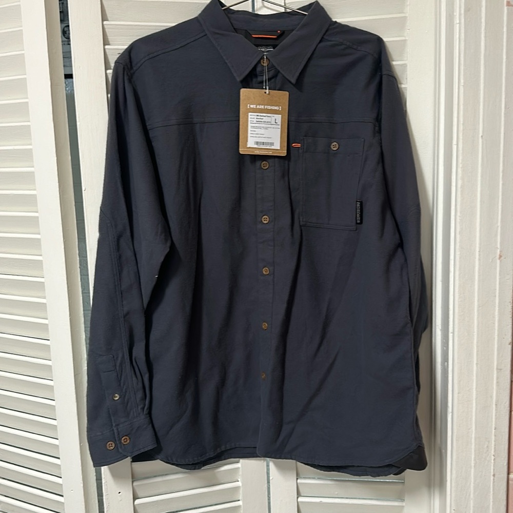 Grundens’s sms Steelhead flannel shirt size L NWT